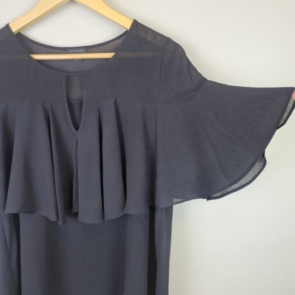 𝅺ann Taylor Ruffle Short Sleeve Blouse Black XS - Picture 2 of 10